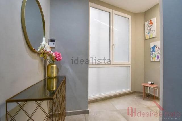 3 bedroom Flat for sale in Valencia city with garage - € 849,000 (Ref: 9610550)