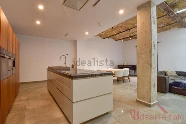 3 bedroom Flat for sale in Valencia city with garage - € 849,000 (Ref: 9610550)