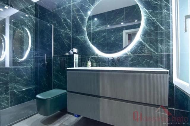 3 bedroom Flat for sale in Valencia city with garage - € 849,000 (Ref: 9610550)