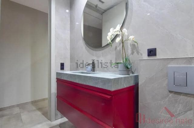 3 bedroom Flat for sale in Valencia city with garage - € 849,000 (Ref: 9610550)