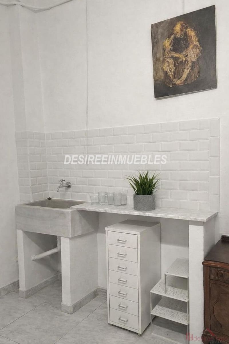 1 makuuhuone Kaupallinen vuokrattavana paikassa Valencia kaupunki - 1 000 € (Ref: 9627767)