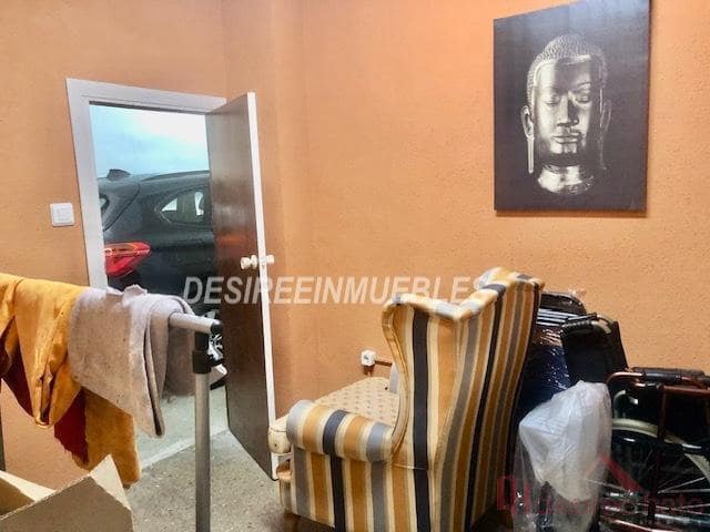2 bedroom Commercial for sale in Benimaclet, Valencia city - € 186,000 (Ref: 9646302)
