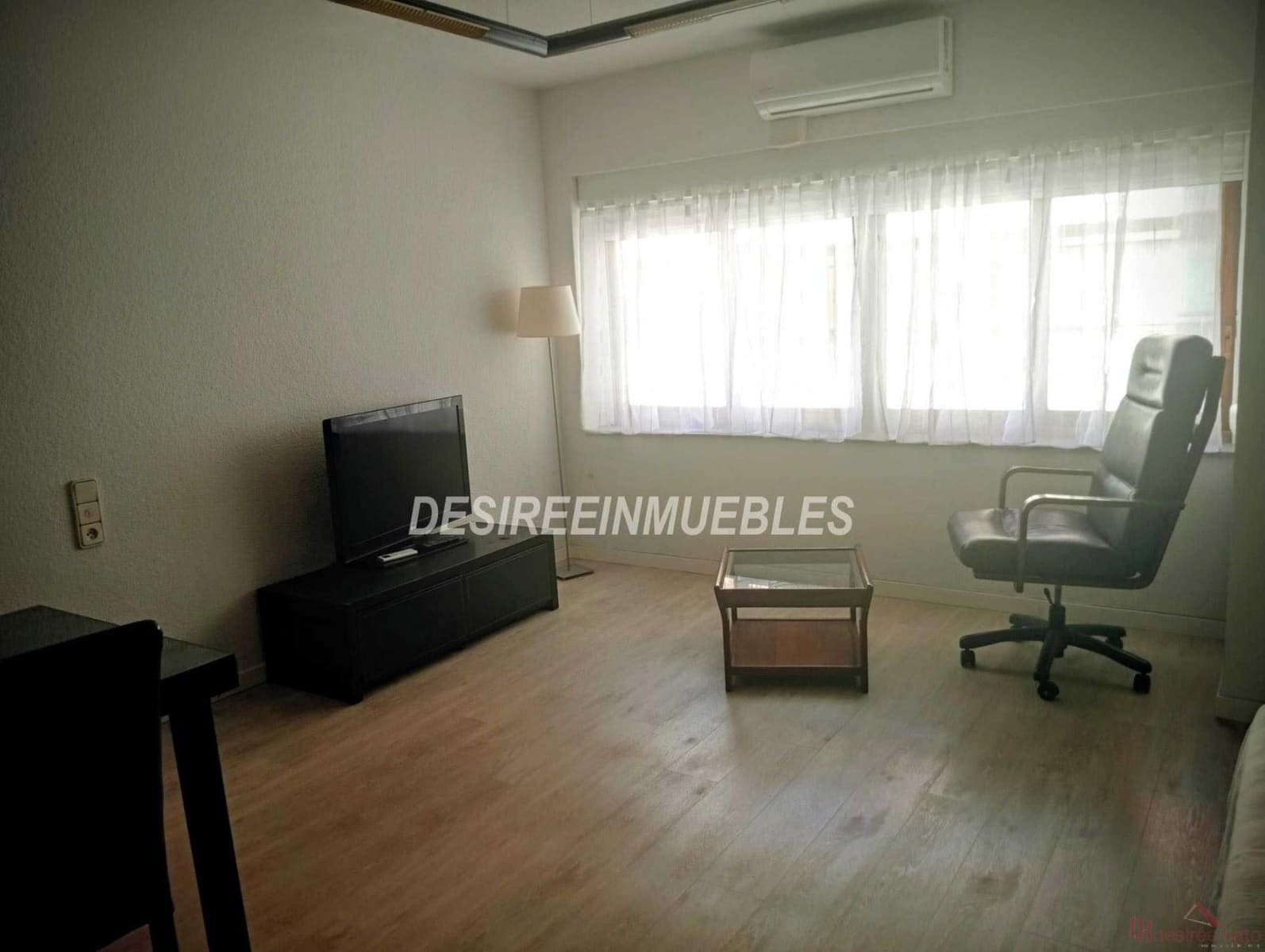Studio for rent in Valencia city - € 1,200 (Ref: 9652178)