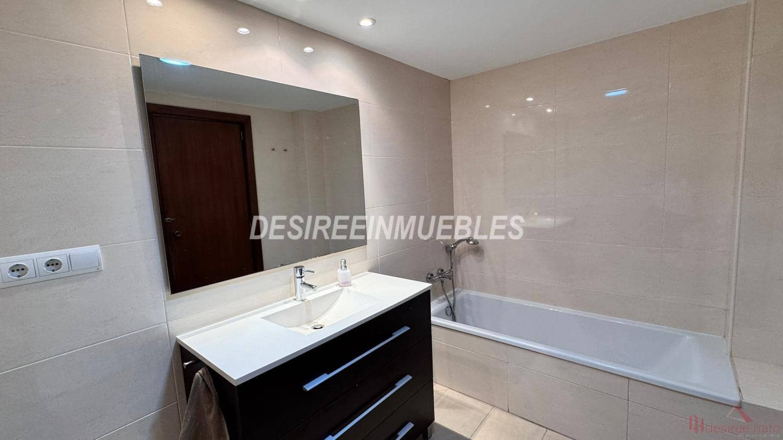 4 slaapkamer Flat te koop in Valencia stad met garage - € 860.000 (Ref: 9654404)