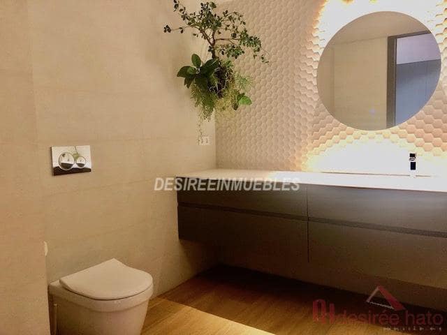 Commercieel te koop in Valencia stad - € 400.000 (Ref: 9669436)