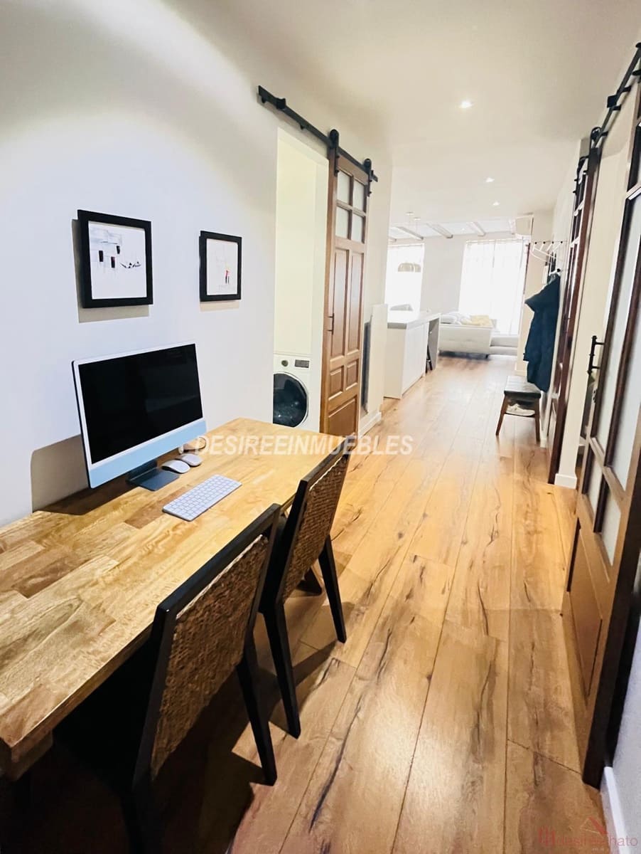 2 slaapkamer Flat te koop in Valencia stad - € 680.000 (Ref: 9679316)