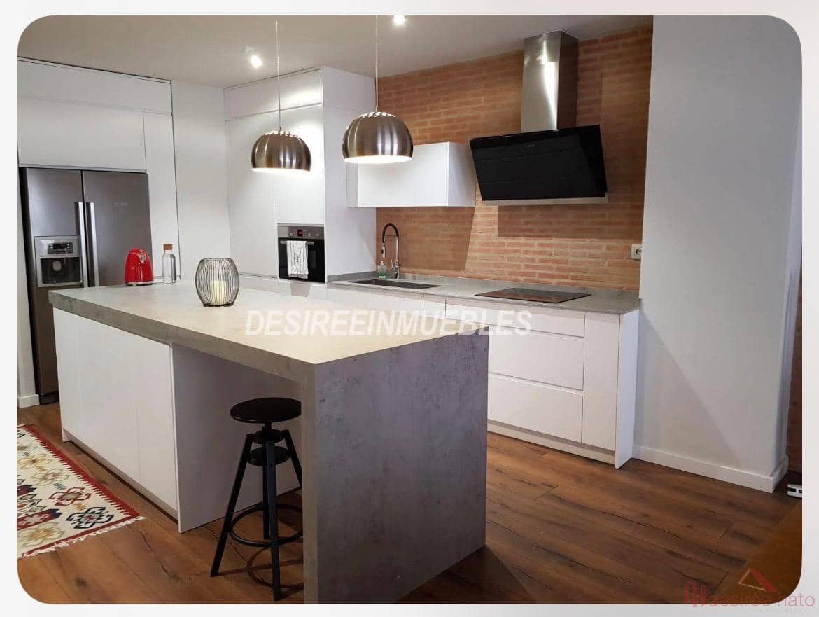 2 slaapkamer Flat te koop in Valencia stad - € 680.000 (Ref: 9679316)