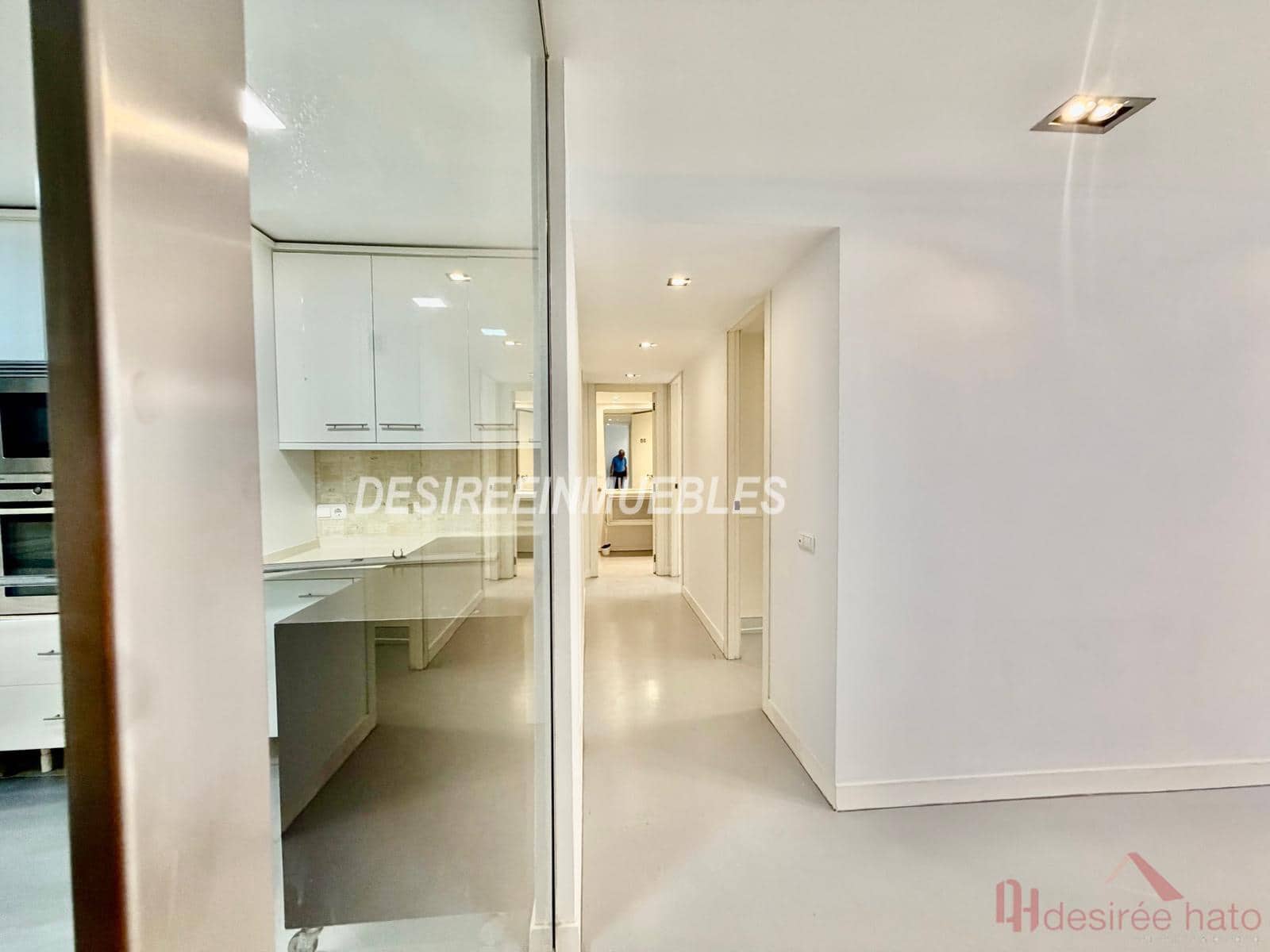 3 soveværelse Lejlighed til leje i Valencia by med garage - € 2.000 (Ref: 9720909)