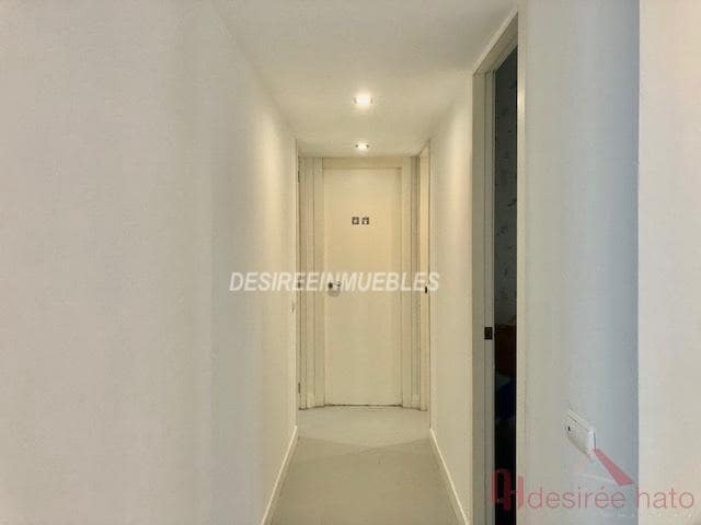 3 slaapkamer Flat te huur in Exposicio, Valencia stad met garage - € 2.500 (Ref: 9720910)