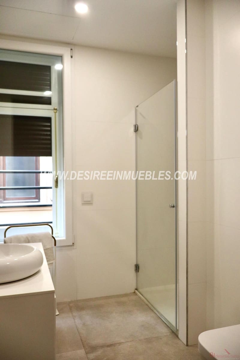 Appartement de 4 chambres à louer à Valence ville avec garage - 5 000 € (Ref: 9720911)