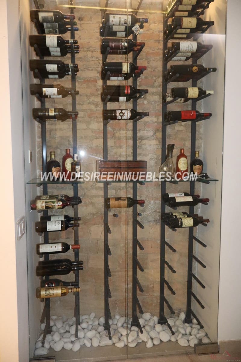 Appartement de 4 chambres à louer à Valence ville avec garage - 5 000 € (Ref: 9720911)