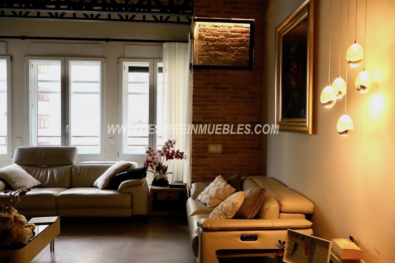 Appartement de 4 chambres à louer à Valence ville avec garage - 5 000 € (Ref: 9720911)