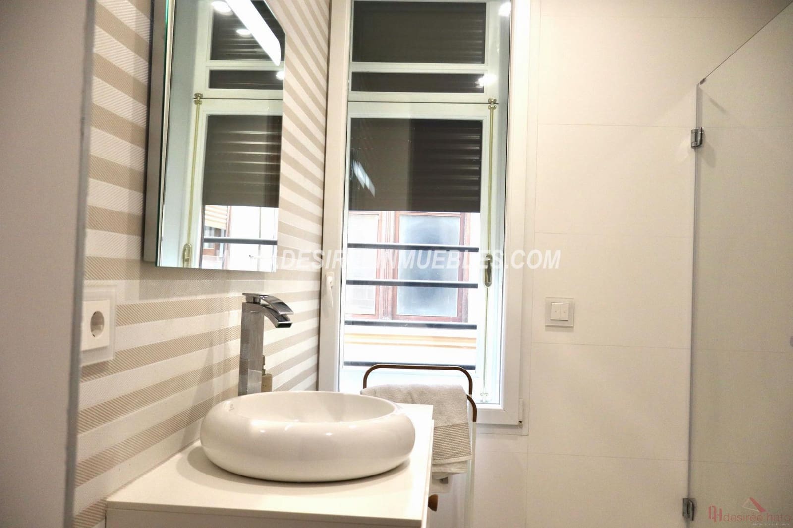 Appartement de 4 chambres à louer à Valence ville avec garage - 5 000 € (Ref: 9720911)