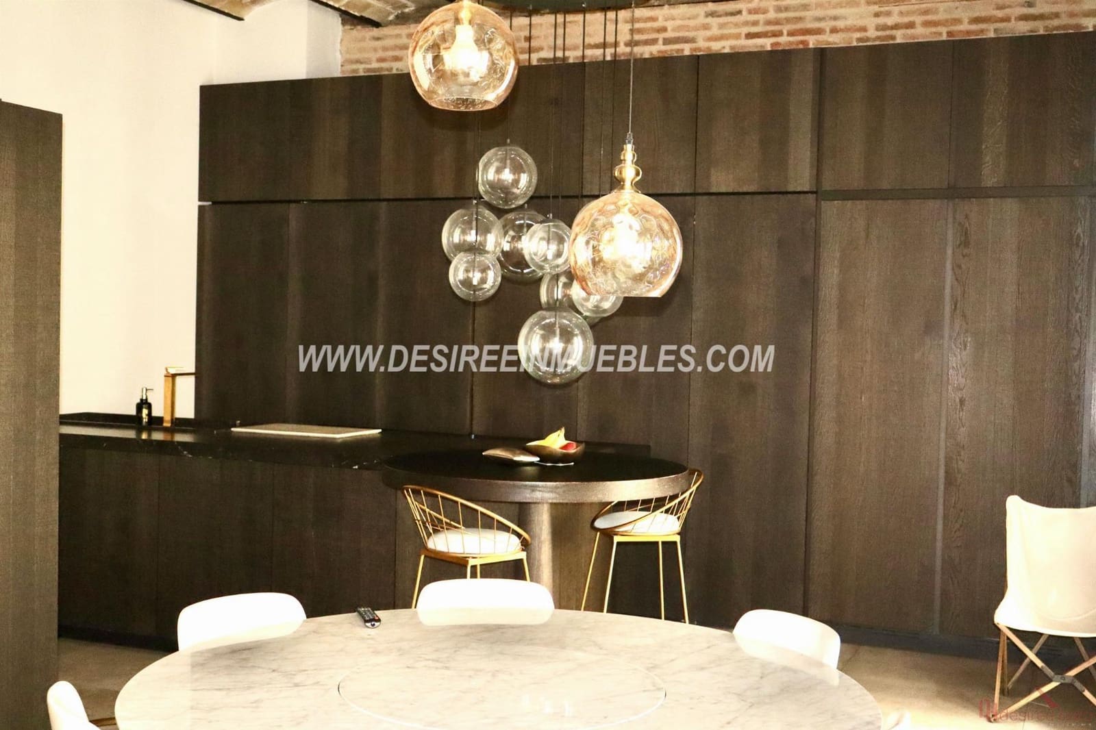 Appartement de 4 chambres à louer à Valence ville avec garage - 5 000 € (Ref: 9720911)