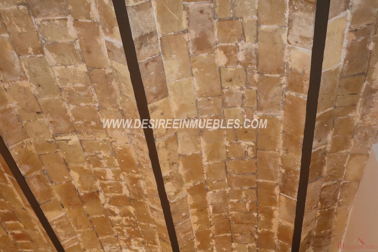 Appartement de 4 chambres à louer à Valence ville avec garage - 5 000 € (Ref: 9720911)