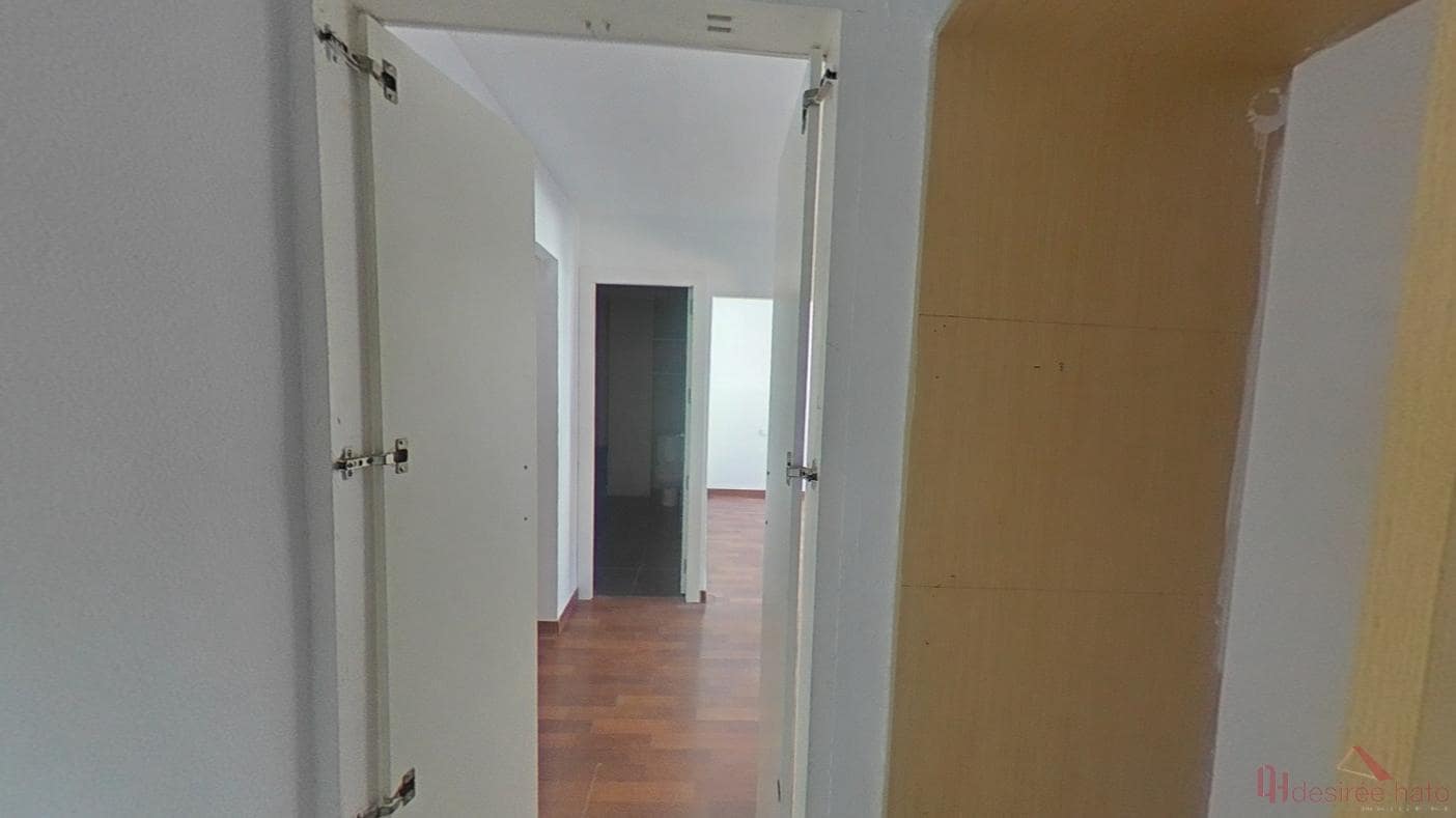 Piso de 2 habitaciones en València ciudad en venta - 219.000 € (Ref: 9726178)