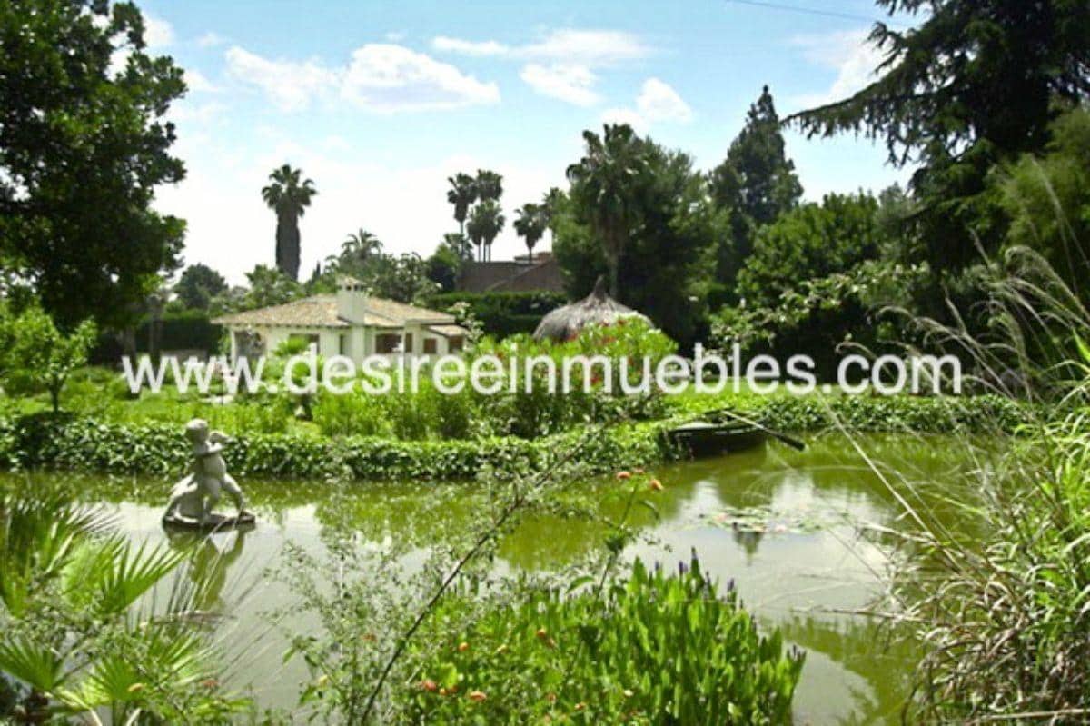 6 bedroom Villa for sale in Torrent with pool garage - € 1,700,000 (Ref: 9772477)