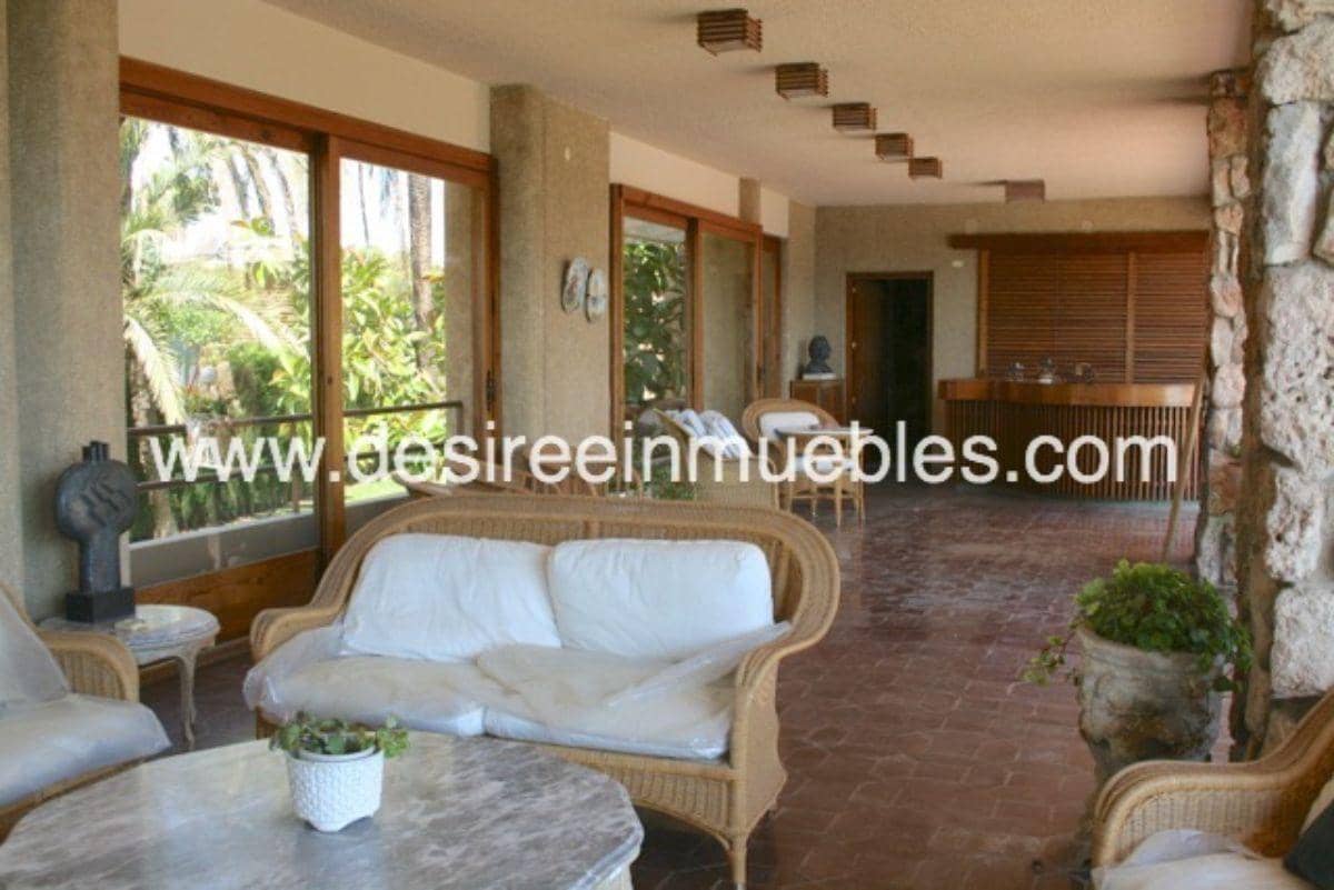 6 bedroom Villa for sale in Torrent with pool garage - € 1,700,000 (Ref: 9772477)