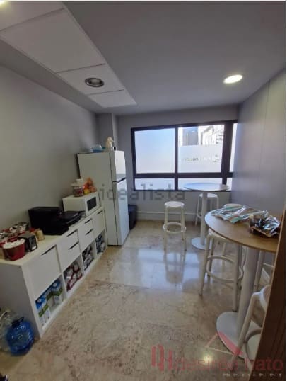 1 soveværelse Kontor til leje i Valencia by med garage - € 6.850 (Ref: 9773238)