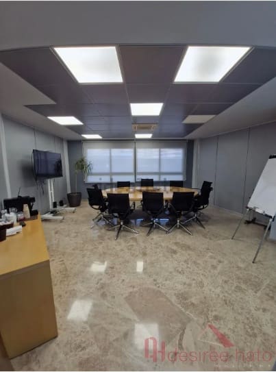 1 soveværelse Kontor til leje i Valencia by med garage - € 6.850 (Ref: 9773238)