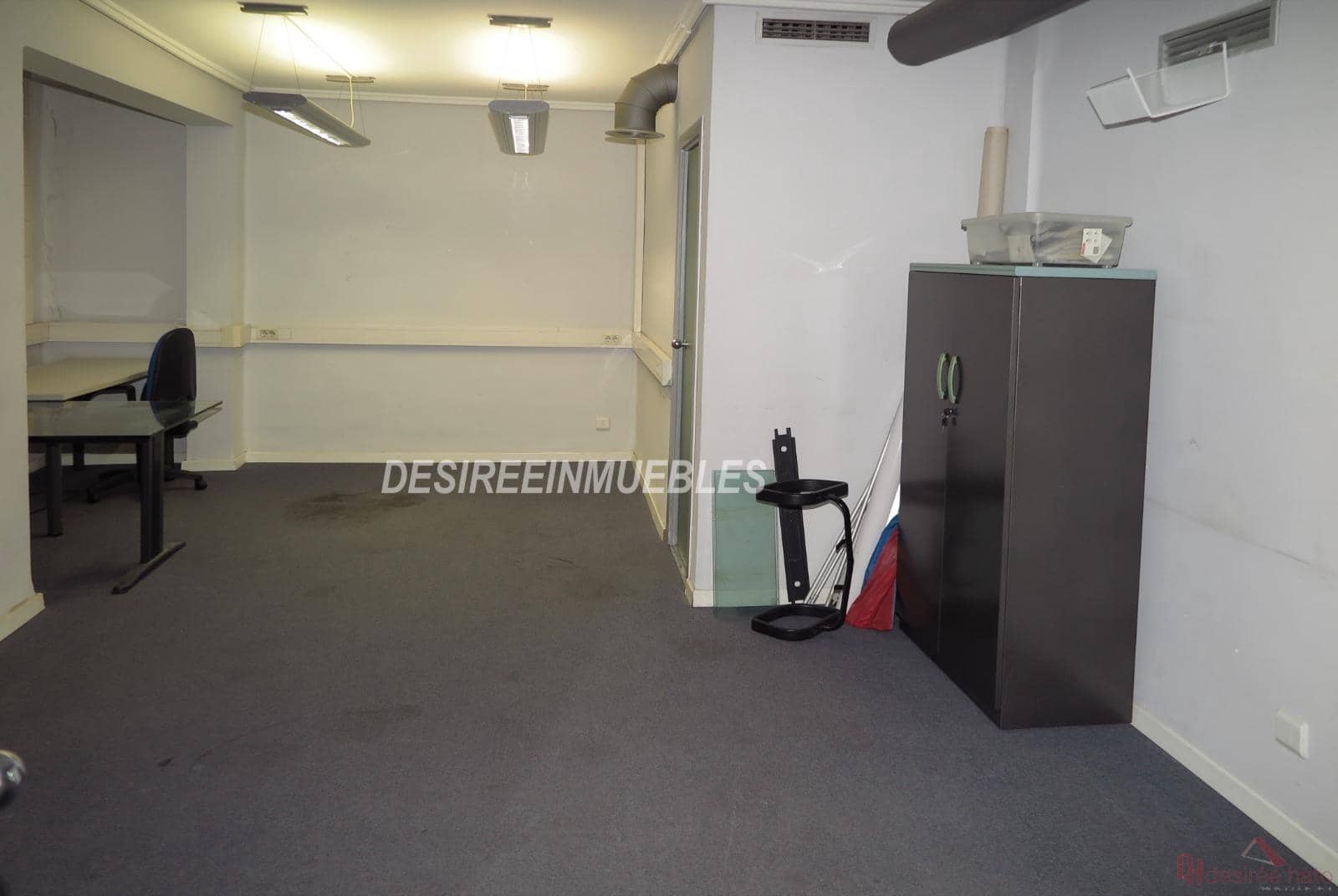 Bureau de 3 chambres à louer à Valence ville - 1 000 € (Ref: 9785971)