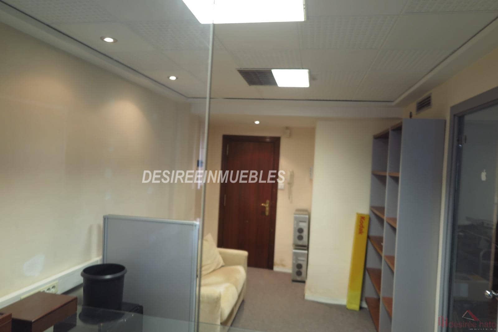 Bureau de 3 chambres à louer à Valence ville - 1 000 € (Ref: 9785971)