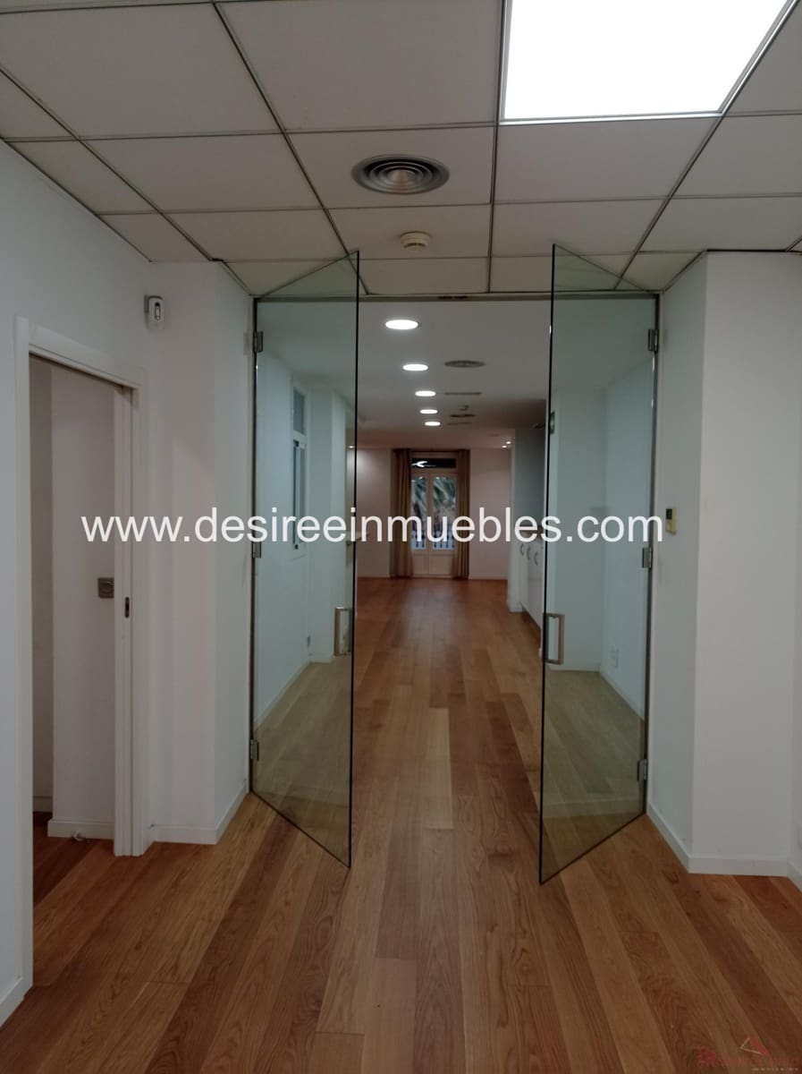 1 soveværelse Kontor til leje i Valencia by - € 2.450 (Ref: 9789813)