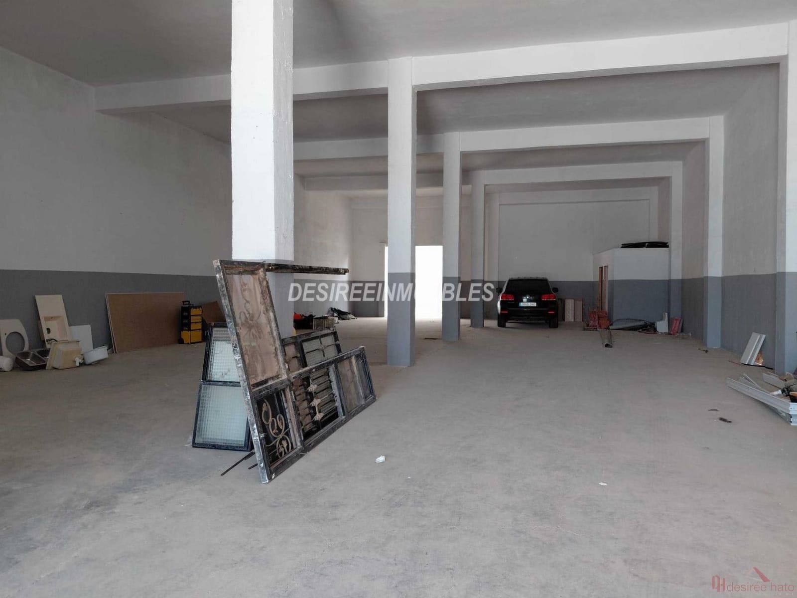 Local Commercial de 1 chambre à louer à Valence ville - 3 200 € (Ref: 9793705)