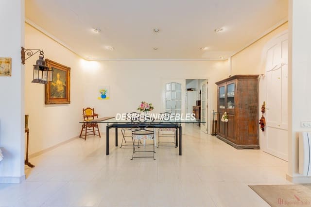 4 bedroom Flat for sale in El Mercat, Valencia city - € 950,000 (Ref: 9798408)