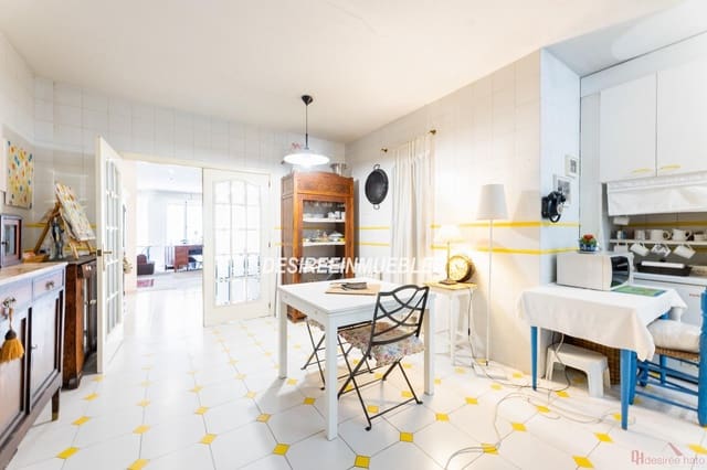 4 bedroom Flat for sale in El Mercat, Valencia city - € 950,000 (Ref: 9798408)