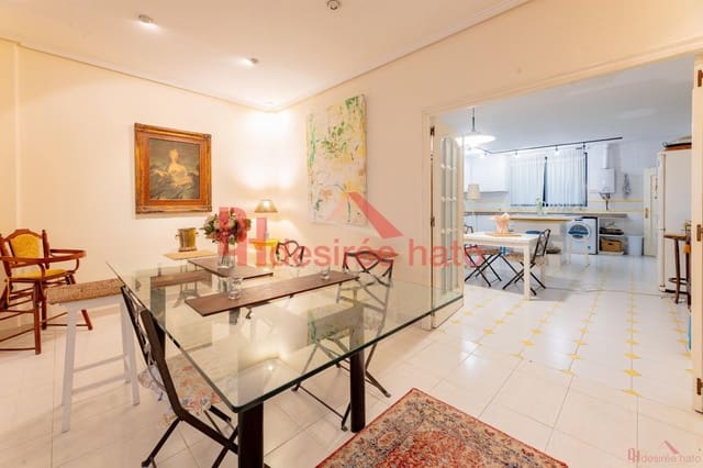 4 slaapkamer Flat te koop in El Mercat, Valencia stad - € 950.000 (Ref: 9798408)