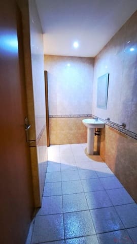 Bureau de 8 chambres à louer à Sant Francesc, Valence ville - 2 900 € (Ref: 9807285)