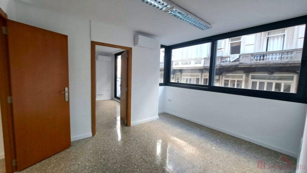 8 slaapkamer Kantoor te huur in Valencia stad - € 3.000 (Ref: 9807285)