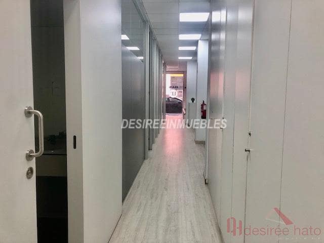 Local Comercial de 4 habitaciones en La Raiosa, València ciudad en alquiler - 1.350 € (Ref: 9812276)