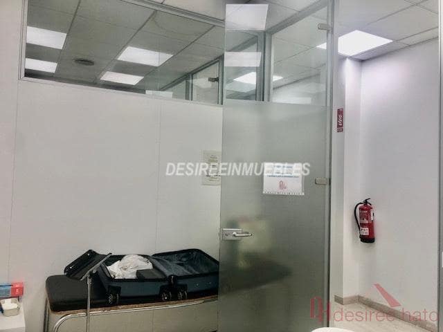 Local Comercial de 4 habitaciones en La Raiosa, València ciudad en alquiler - 1.350 € (Ref: 9812276)