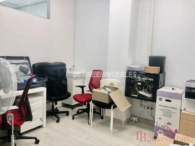 Local Comercial de 4 habitaciones en València ciudad en alquiler - 1.350 € (Ref: 9812276)