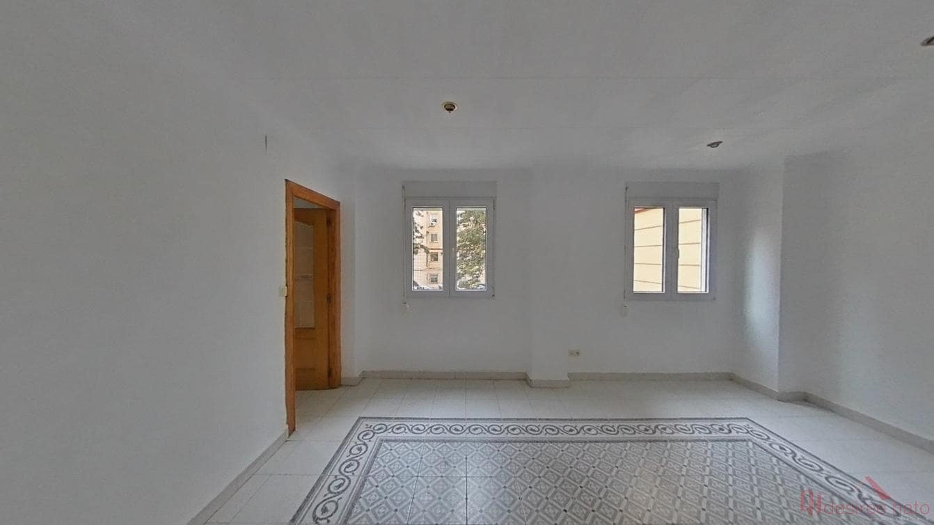 3 bedroom Flat for sale in Valencia city - € 299,000 (Ref: 9816007)
