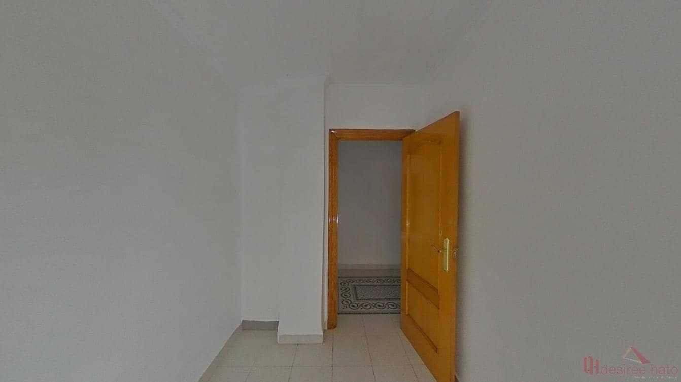 3 bedroom Flat for sale in Valencia city - € 299,000 (Ref: 9816007)