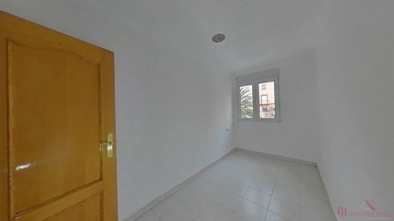 3 bedroom Flat for sale in Valencia city - € 299,000 (Ref: 9816007)