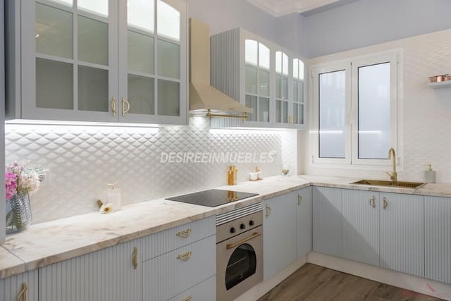 3 soveværelse Lejlighed til salg i Russafa, Valencia by - € 840.000 (Ref: 9823048)