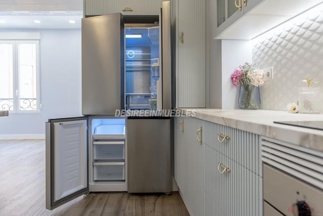 3 soveværelse Lejlighed til salg i Russafa, Valencia by - € 840.000 (Ref: 9823048)