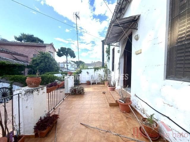Casa de 11 habitaciones en Rocafort en venta con garaje - 690.000 € (Ref: 9836703)