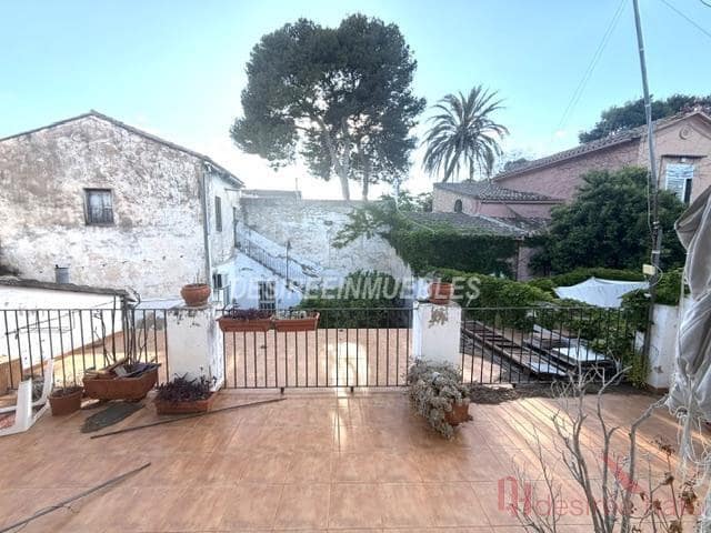 11 bedroom Townhouse for sale in Rocafort with garage - € 690,000 (Ref: 9836703)