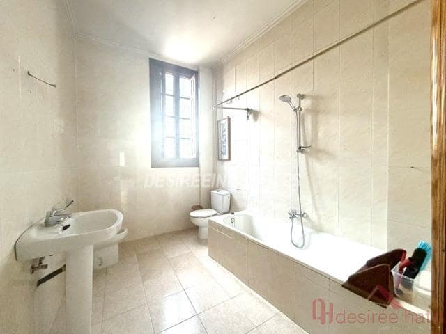 11 bedroom Townhouse for sale in Rocafort with garage - € 690,000 (Ref: 9836703)