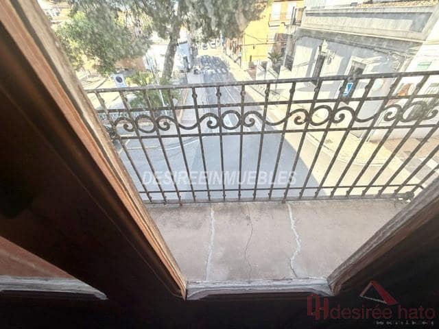 11 bedroom Townhouse for sale in Rocafort with garage - € 690,000 (Ref: 9836703)
