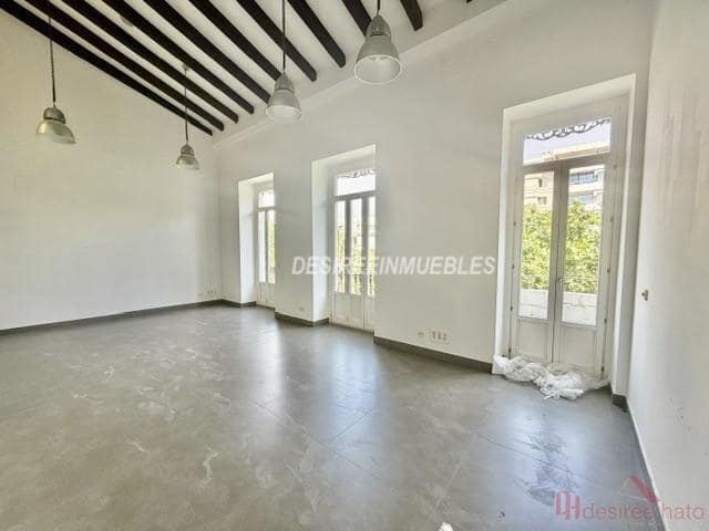 1 slaapkamer Kantoor te huur in La Gran Via, Valencia stad - € 2.800 (Ref: 9843678)