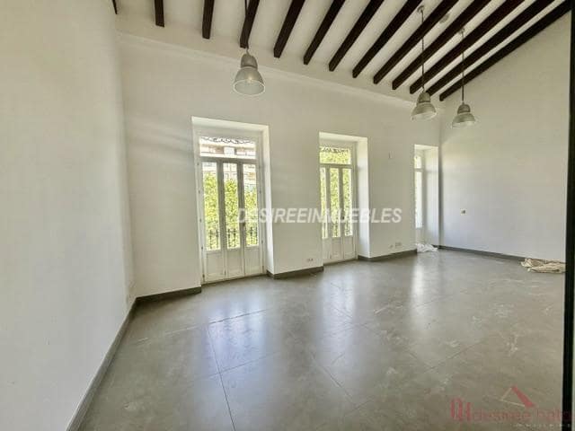 1 slaapkamer Kantoor te huur in La Gran Via, Valencia stad - € 2.800 (Ref: 9843678)