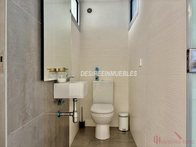 1 bedroom Office for rent in Valencia city - € 2,800 (Ref: 9843678)