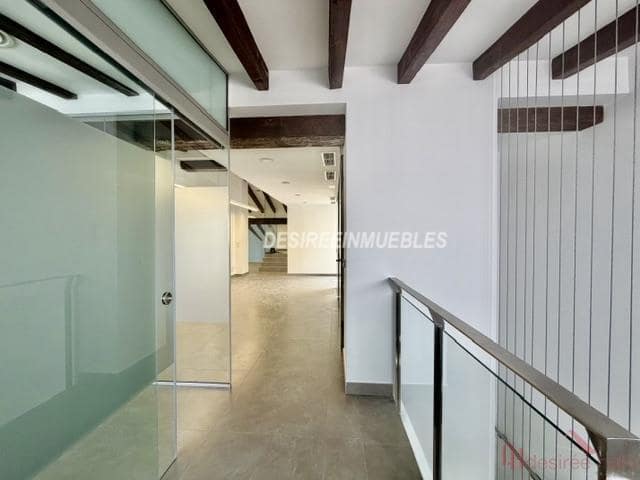 1 bedroom Office for rent in Valencia city - € 2,800 (Ref: 9843678)