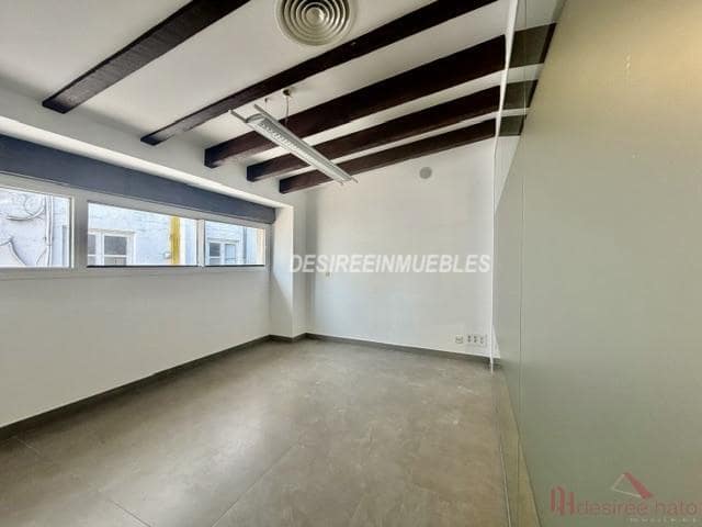 1 bedroom Office for rent in Valencia city - € 2,800 (Ref: 9843678)